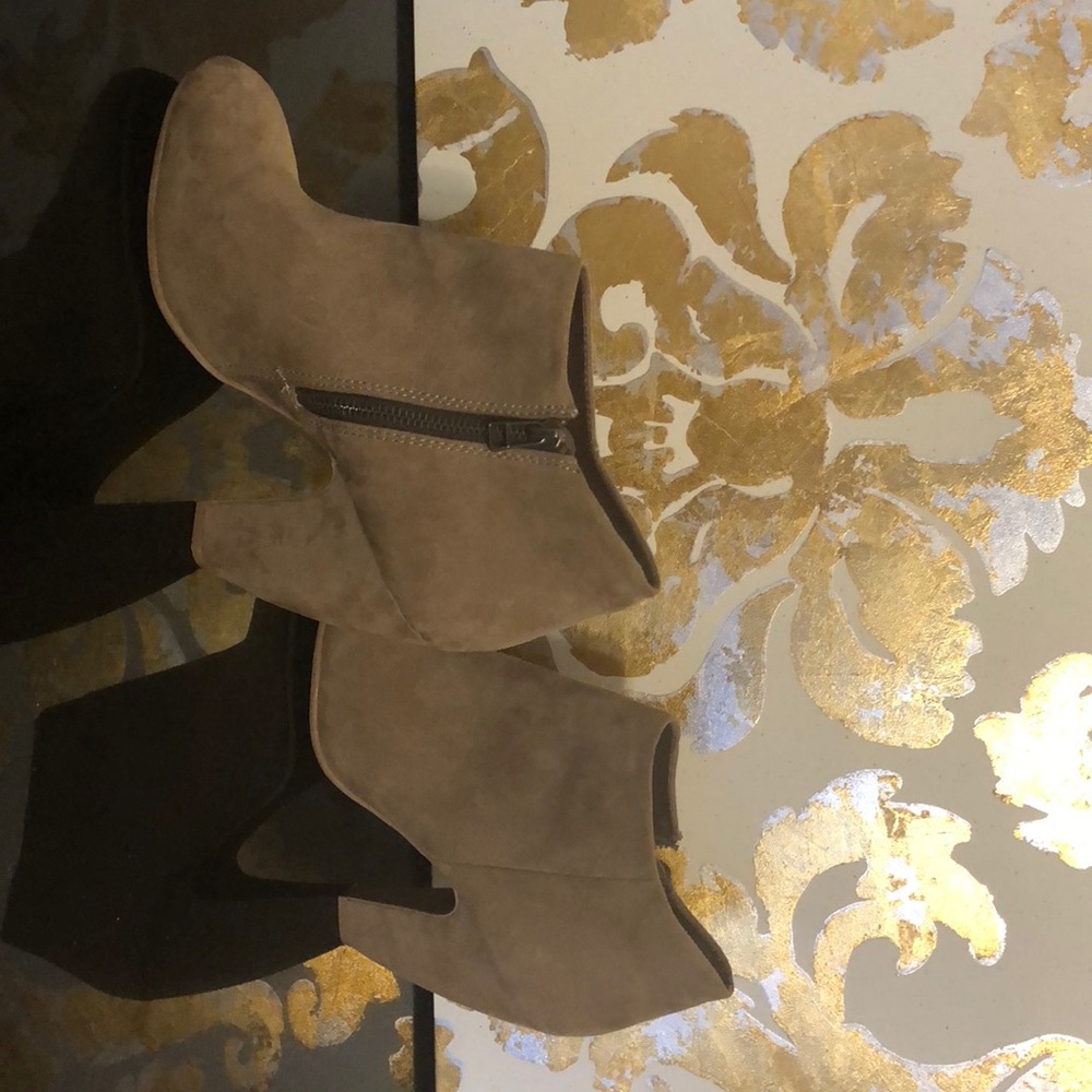 Suede booties - Picture 4 of 5